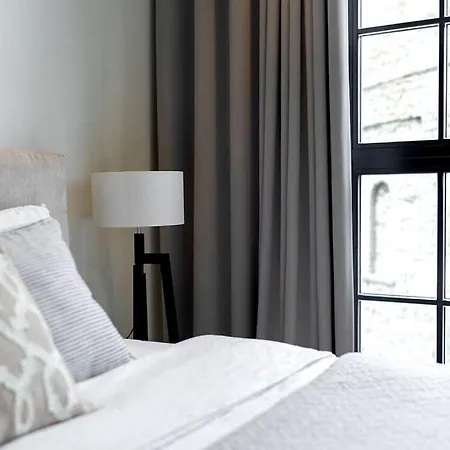 Luxury Loft In 아파트